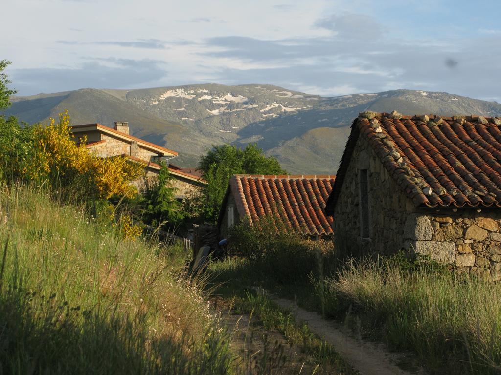 Villa La Ladera à Hoyos del Espino Chambre photo