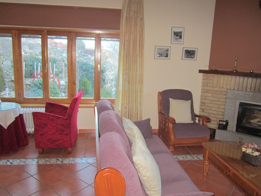 Villa La Ladera à Hoyos del Espino Extérieur photo