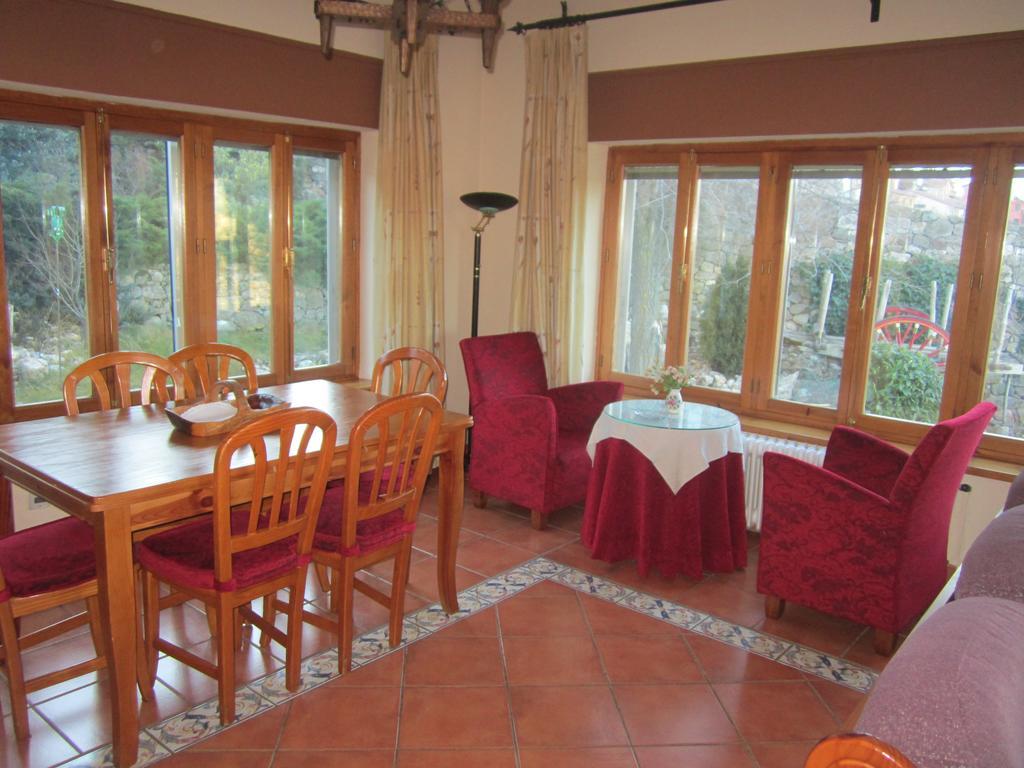 Villa La Ladera à Hoyos del Espino Extérieur photo