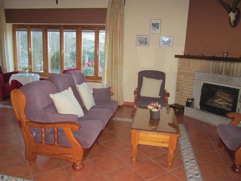Villa La Ladera à Hoyos del Espino Extérieur photo