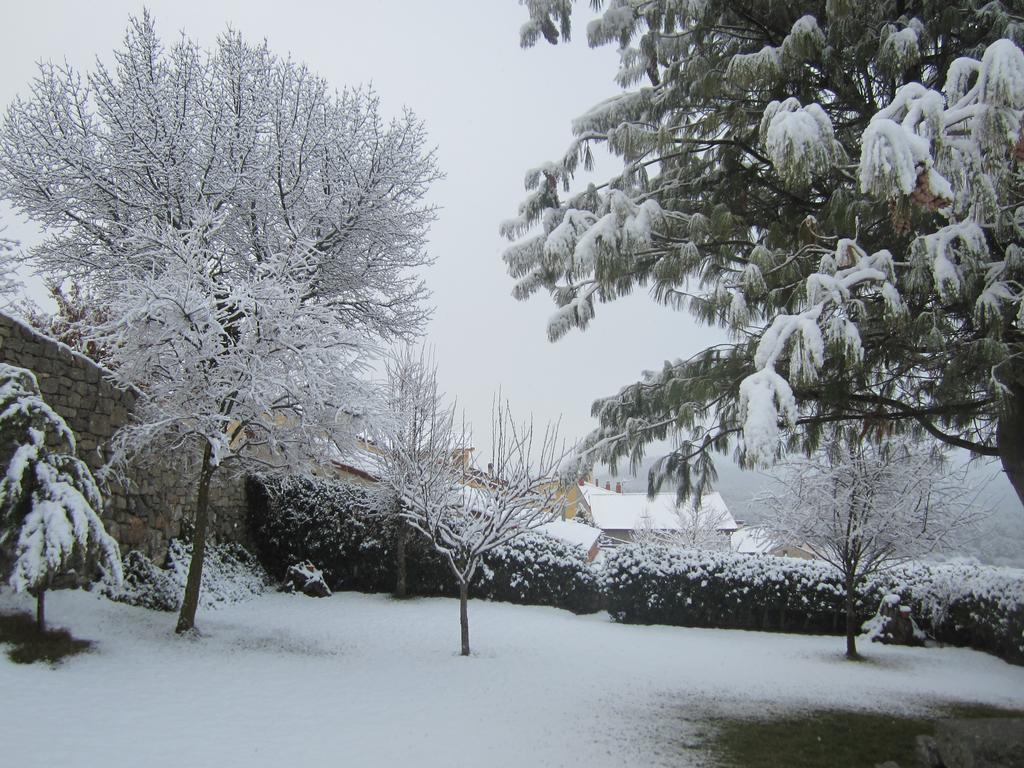 Villa La Ladera à Hoyos del Espino Chambre photo