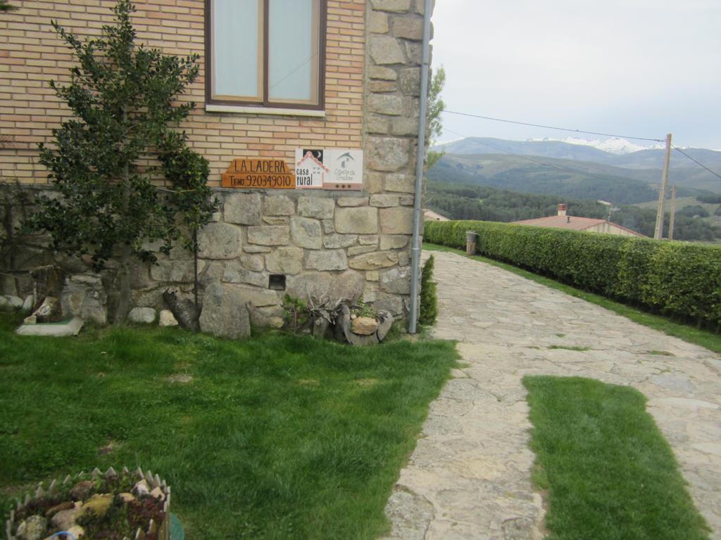 Villa La Ladera à Hoyos del Espino Extérieur photo