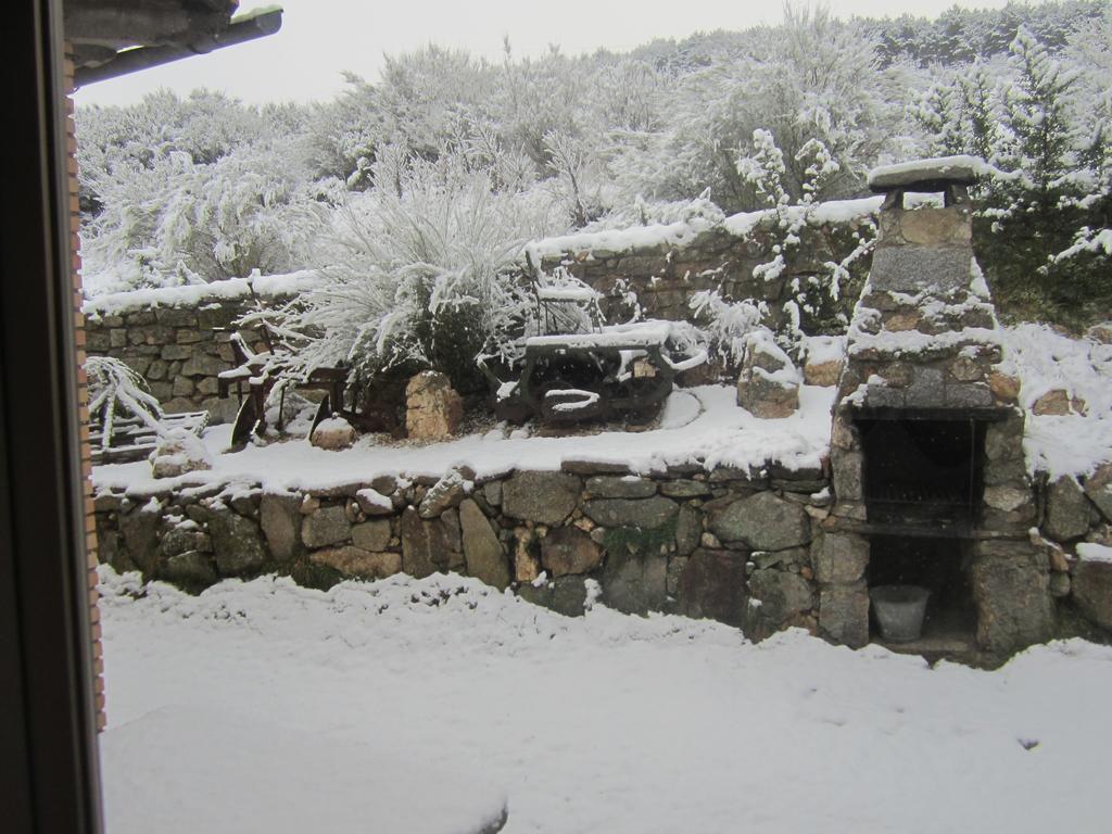 Villa La Ladera à Hoyos del Espino Extérieur photo